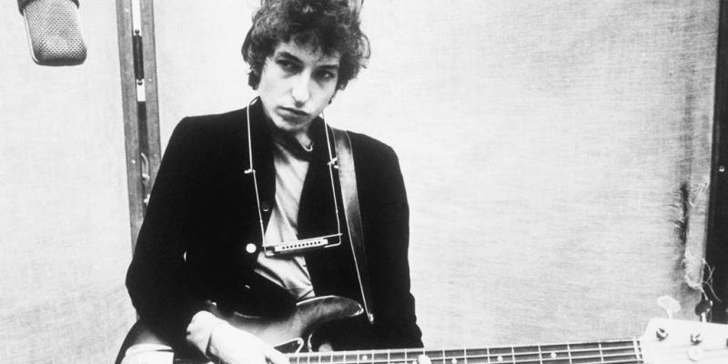 Why buying Bob Dylan's songwriting catalog is a boon for Universal Music Group