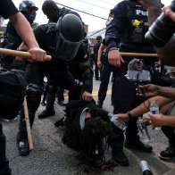 BLM protests vs pro-Trump rioters: Pictures show the stark difference in police response