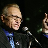 Larry King, broadcasting giant for half-century, dies at 87