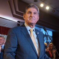 Manchin gives warning on Schumer's go-it-alone strategy