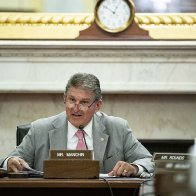 Manchin says he doesn't support D.C. statehood - Axios