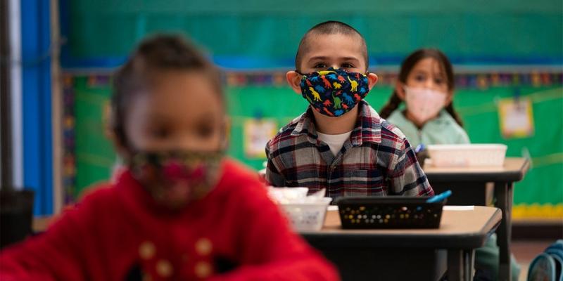 Critics slam CDC after teachers union influences guidelines: 'Based in politics and not science' 