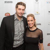 NFL World Reacts To The Jay Cutler News (He Wants Half Of His Wife's Business As Part Of Their Divorce)