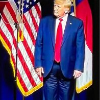 Donald Trump Didn't Put His Pants on Backward | PEOPLE.com