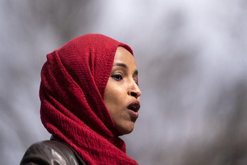Ilhan Omar calls out fellow Democrats for criticizing her as new controversy flares