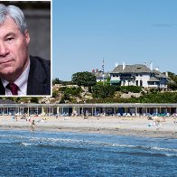 Sheldon Whitehouse under fire for membership at all-white club