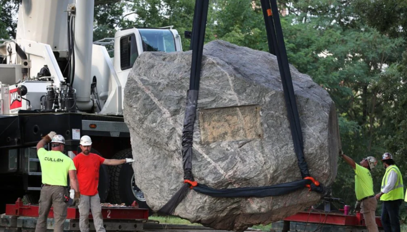 Boulder that provoked controversy removed from UW-Madison campus