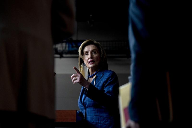 Pelosi Faces Revolt From Moderates That Risks Budget Vote Plan