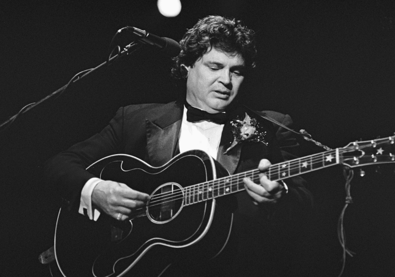 Everly Brothers' Don Everly, Early Rock Pioneer, Dead at 84 