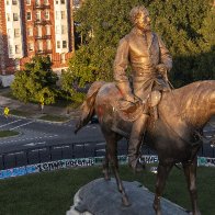 Virginia Ready To Remove Massive Robert E. Lee Statue