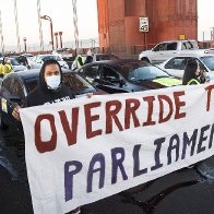 Immigration protesters block traffic on Golden Gate bridge, demand 'pathway to citizenship'