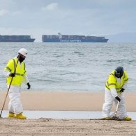 1,200-foot ship dragged California oil pipeline, Coast Guard says