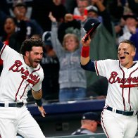 'Pure joy' for Braves: 1st pennant since '99