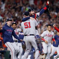 Braves win World Series thanks to power, pitching in Game 6 