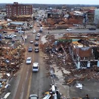 Stories and science from the devastating December 10-11, 2001, tornado outbreak - 60 Minutes - CBS News