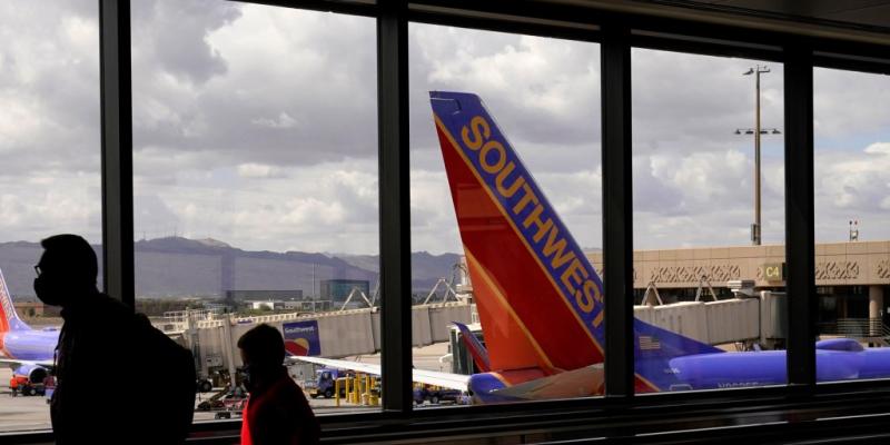 Alcohol sales to return to Southwest flights after nearly two years