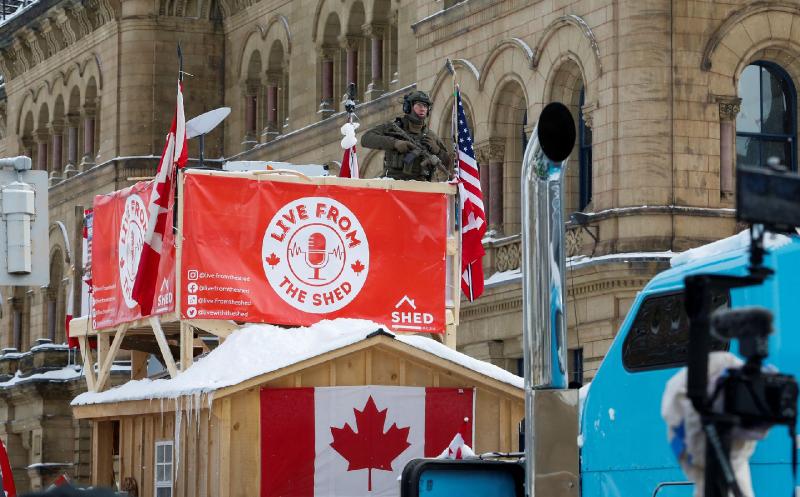 Canadian police use pepper spray, stun grenades in push to clear capital