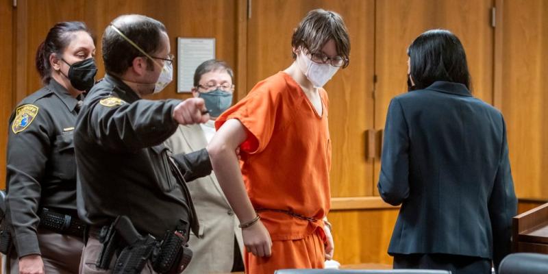 Prosecutors fight to keep Michigan school shooting suspect, 15, in adult jail