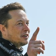 Elon Musk Says Starlink Won't Block Russian News 'Unless at Gunpoint'