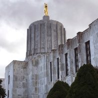 Oregon ends residency rule for medically assisted suicide