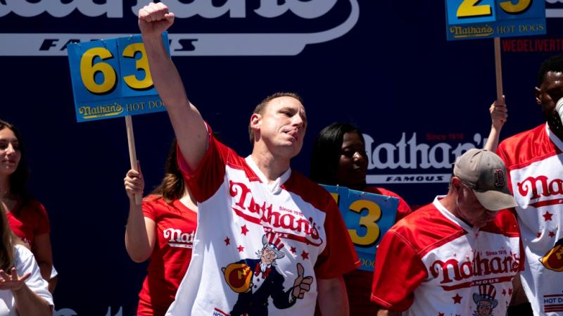 Joey Chestnut is chomp champ again in July 4 hot dog contest