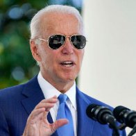 Sour views on economy keep Biden approval on issues down: POLL - ABC News