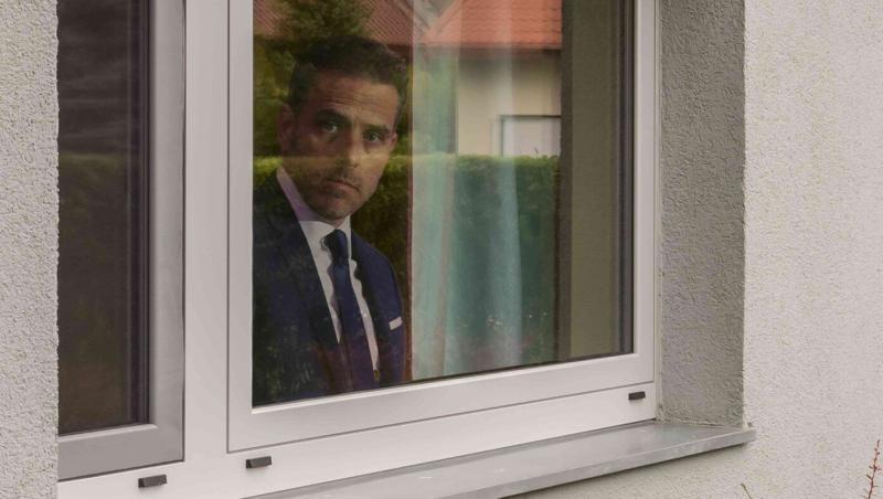 Hunter Biden Breathes Sigh Of Relief As FBI Raid Team Passes By His House On Way to Mar-A-Lago