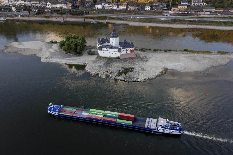 Shippers prepare for worst as Rhine levels near critical low | AP News