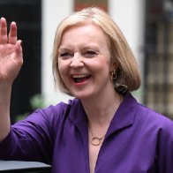 Liz Truss wins race to be U.K. prime minister after Boris Johnson