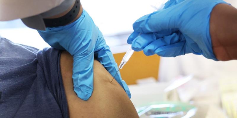 Less than 2% of U.S. adults have gotten updated Covid booster shots
