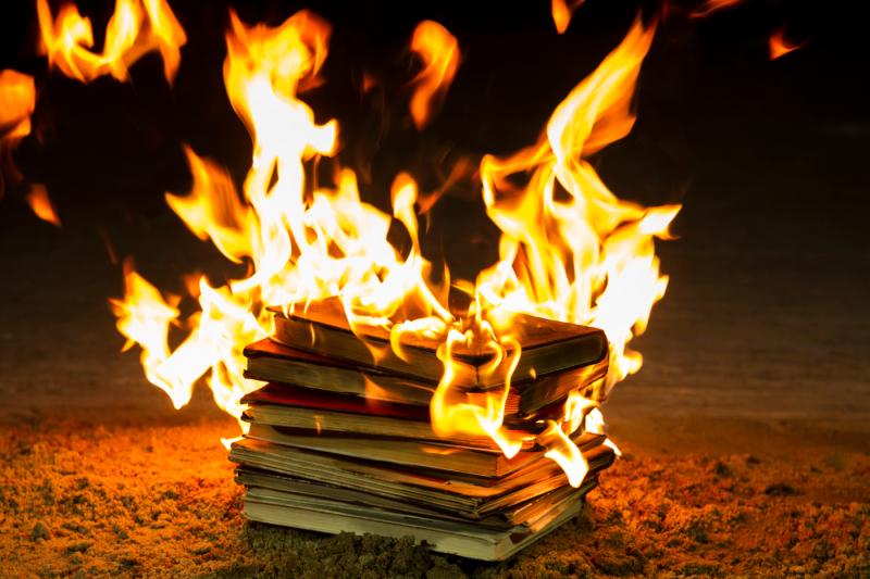 Christian hate-preacher Greg Locke plans book burning on Halloween