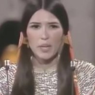 Sacheen Littlefeather pretended to be Native American: sisters
