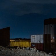 Arizona sheriff calls on Gov. Ducey to stop sending shipping containers to border for makeshift wall | Fox News