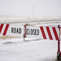 Winter US storm brings warnings of more tornadoes, blizzards | AP News