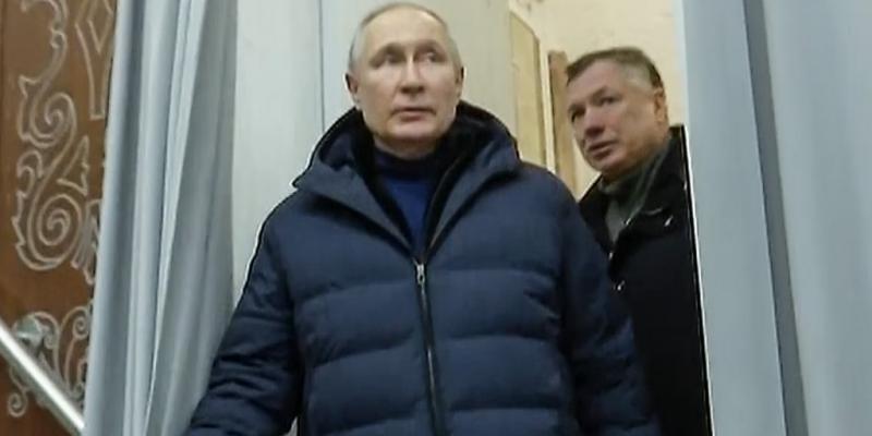 Defiant Putin visits Mariupol in first trip to occupied eastern Ukraine
