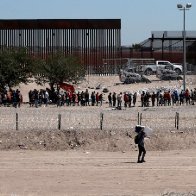 1,500 active-duty troops being sent to southern border ahead of expected migrant surge