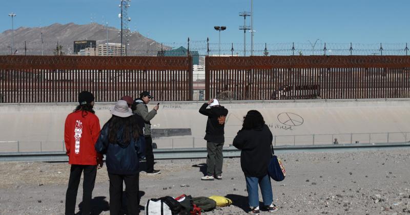 Unlawful entries along U.S.-Mexico border plummeted in January after expansion of migrant expulsions - CBS News