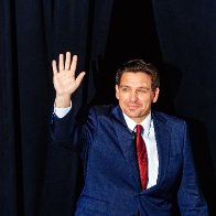 The Devolution of Ron DeSantis - The New York Times