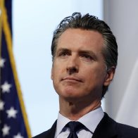California passes bill to give striking workers unemployment benefits. Will the governor sign it? - Los Angeles Times