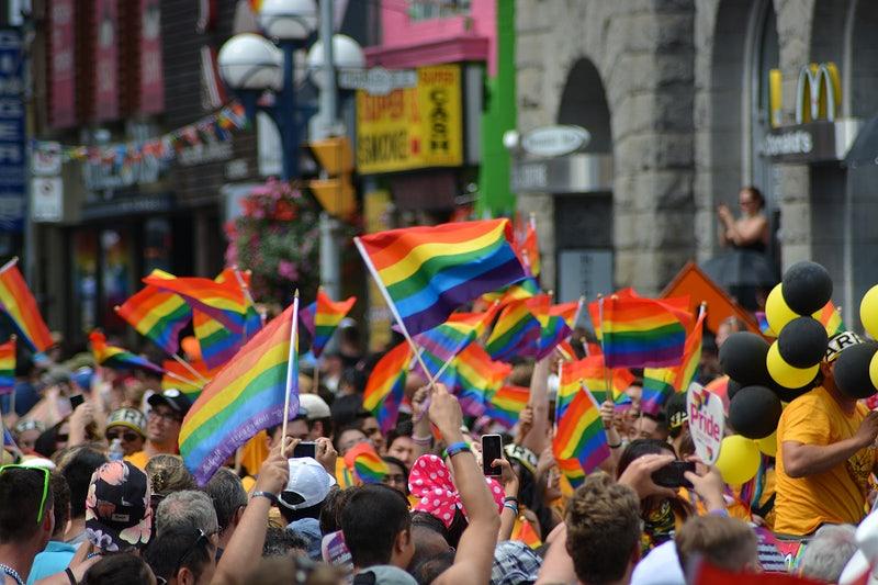 Anti-LGTBQ “Million March For Children” outnumbered by “Billion March For Not Being Bigots”