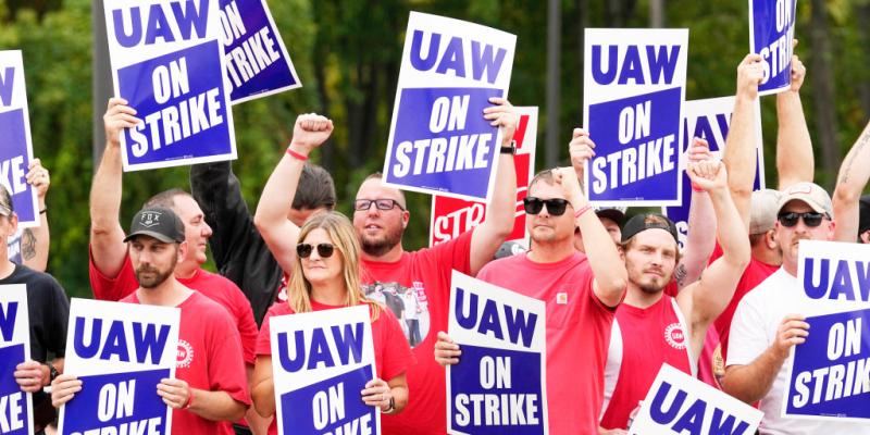 UAW says it's expanding strike to include major Ford truck plant in Kentucky