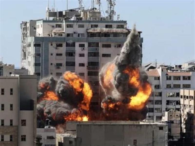 Israel war: Offensive into Gaza reportedly delayed over fears of Hezbollah intervention