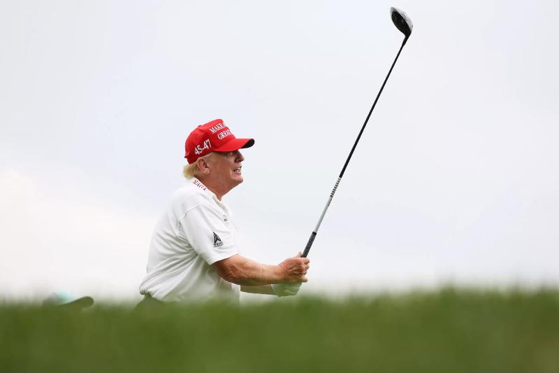 Donald Trump's Golf Courses Struggling for Customers as Discounts Offered
