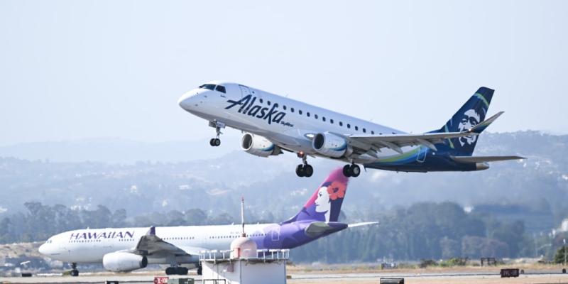 Alaska Airlines to buy Hawaiian Airlines in $1.9 billion deal