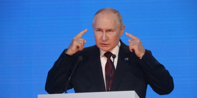 Russia's Economy Is Paralyzed As Putin's War Machine Cannibalizes Firms