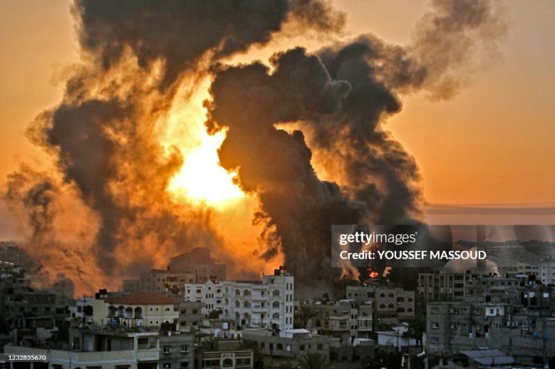 Dozens killed in Gaza as Israeli forces expand offensive