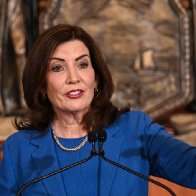 N.Y. Gov. Hochul says reported migrants who attacked NYPD officers in Times Square should be deported