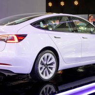 Tesla Skips Federal Taxes, Dishes Out Billions To Execs: Study Exposes Corporate Tax Inequities