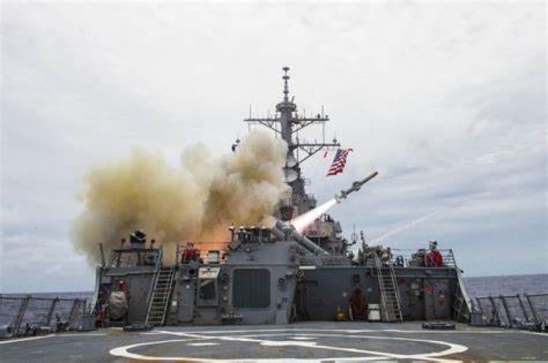 Houthis attack 3 ships, 2 US destroyers in Red Sea, Indian Ocean 