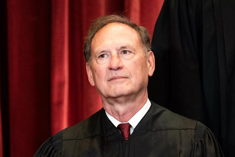 Samuel Alito's Flag Claims Challenged